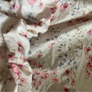 Floral Patterned Bedding Set: Westpoint Twin